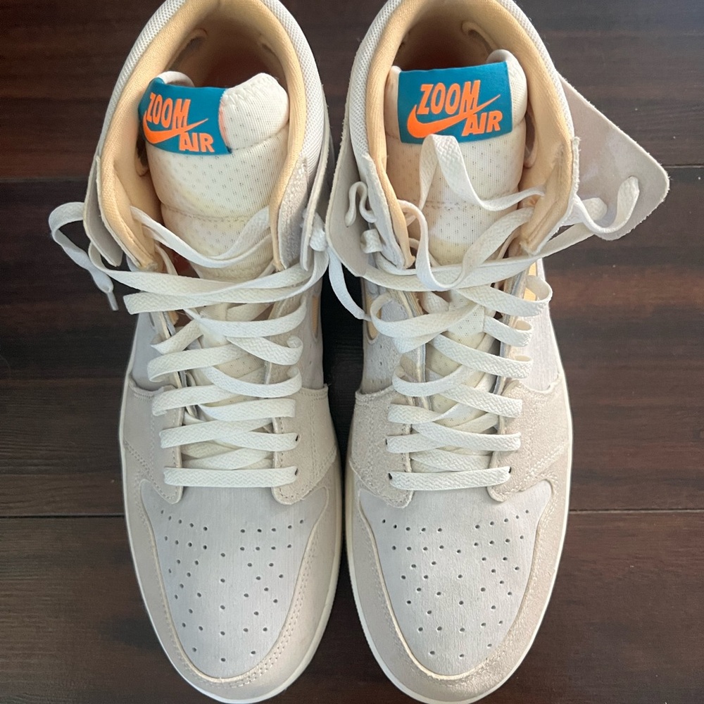 The Air Jordan 1 High Zoom Comfort 2 Light Orewood Citrus Size 12